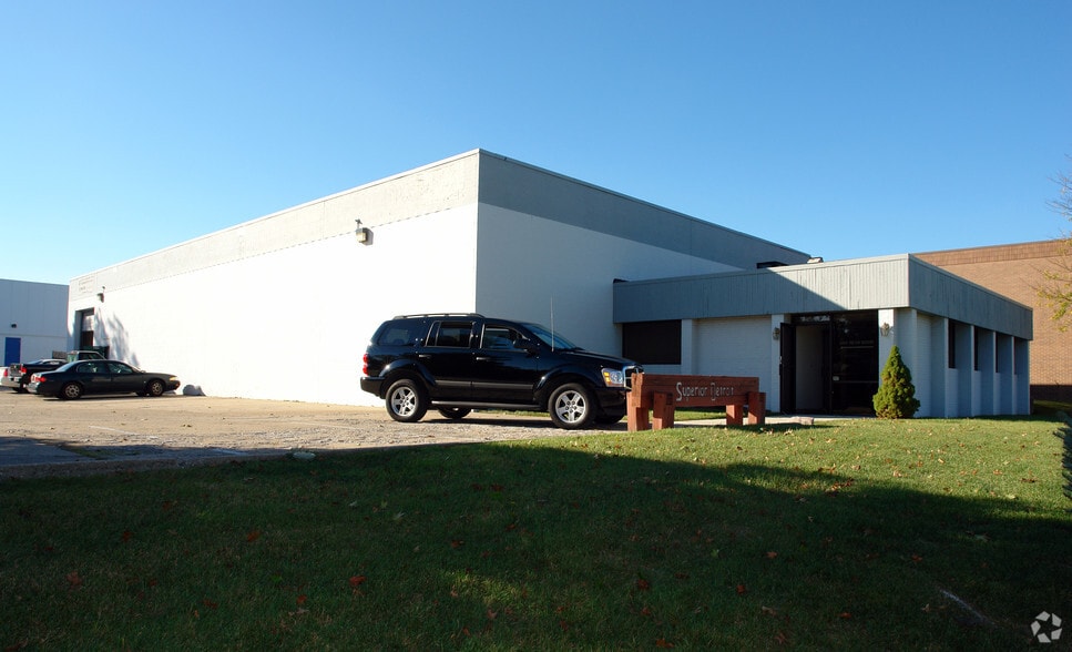 More Photos Of 23730 Research Dr, Farmington Hills Warehouse For Sale