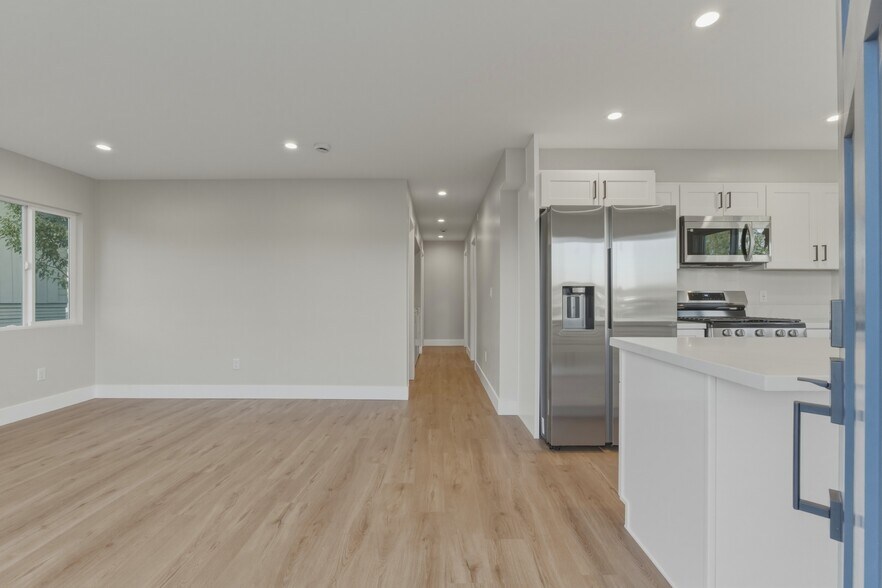 More Photos Of 752 W 9th Ave, Escondido Apartments For Sale