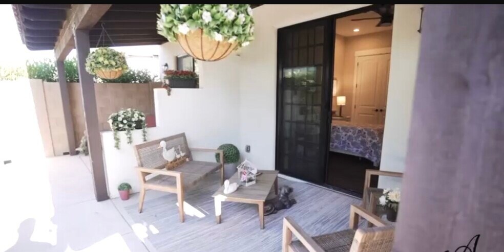 Primary Photo Of XXOOO N LUXURY ASSISTED LIVING Dr, Peoria Congregate Senior Housing For Sale