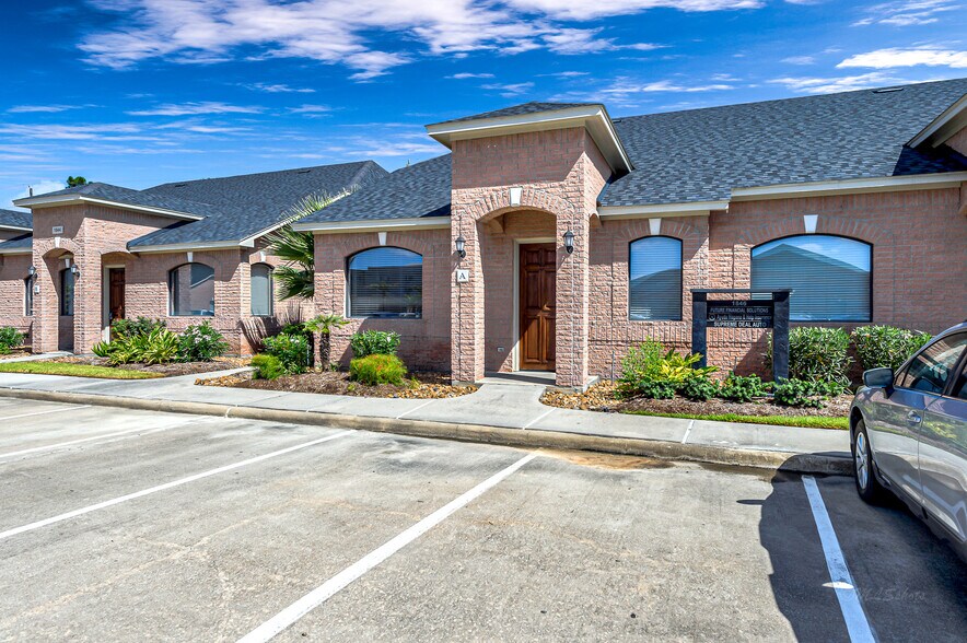 More Photos Of 1846 Snake River Rd, Katy Medical For Lease