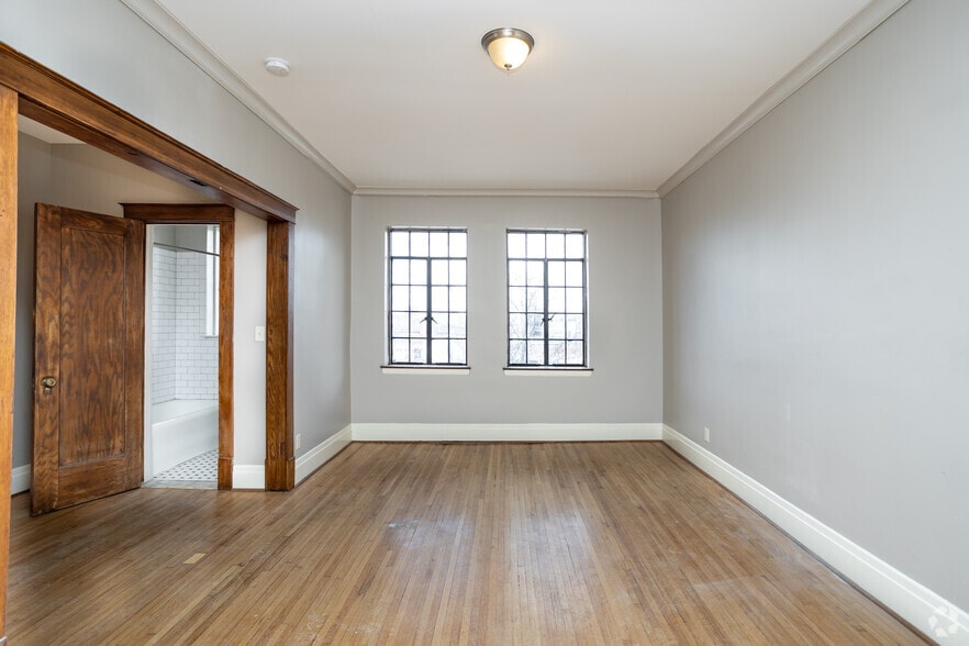 Primary Photo Of 531 3rd St, Niagara Falls Apartments For Sale