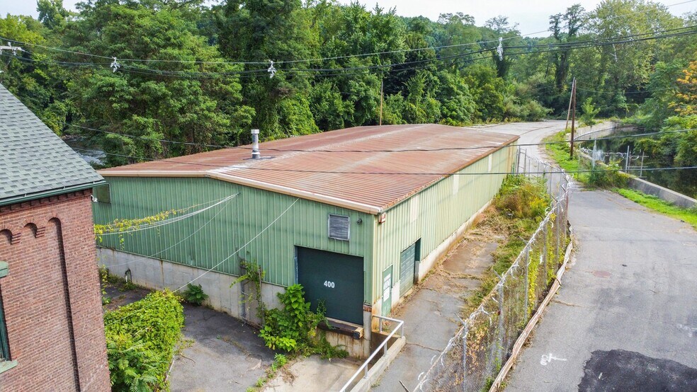 More Photos Of 35 Lower Grape St, Chicopee Warehouse For Sale