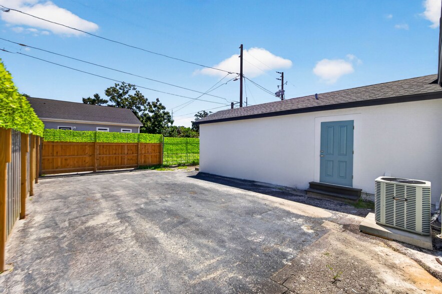 More Photos Of , Gulfport Unknown For Sale
