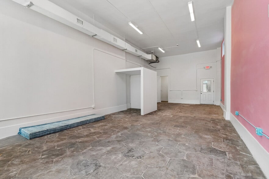 More Photos Of 2801-2805 Dr Martin Luther King Jr St N, Saint Petersburg Storefront Retail Office For Lease