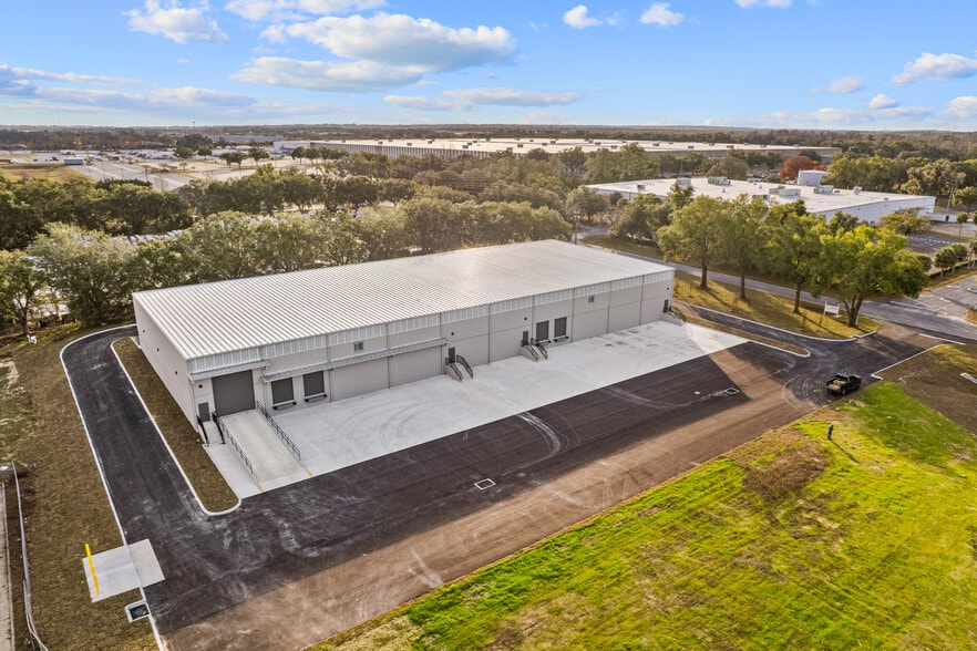 More Photos Of 5435 SW 6th Pl, Ocala Warehouse For Lease