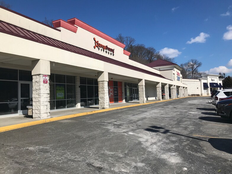 More Photos Of 1019 Central Park Ave, Scarsdale General Retail For Sale