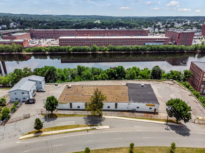 More Photos Of 35 Marston St, Lawrence Manufacturing For Lease