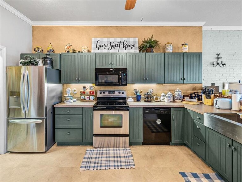 More Photos Of 135 S Central Ave, Bartow Storefront Retail Residential For Sale