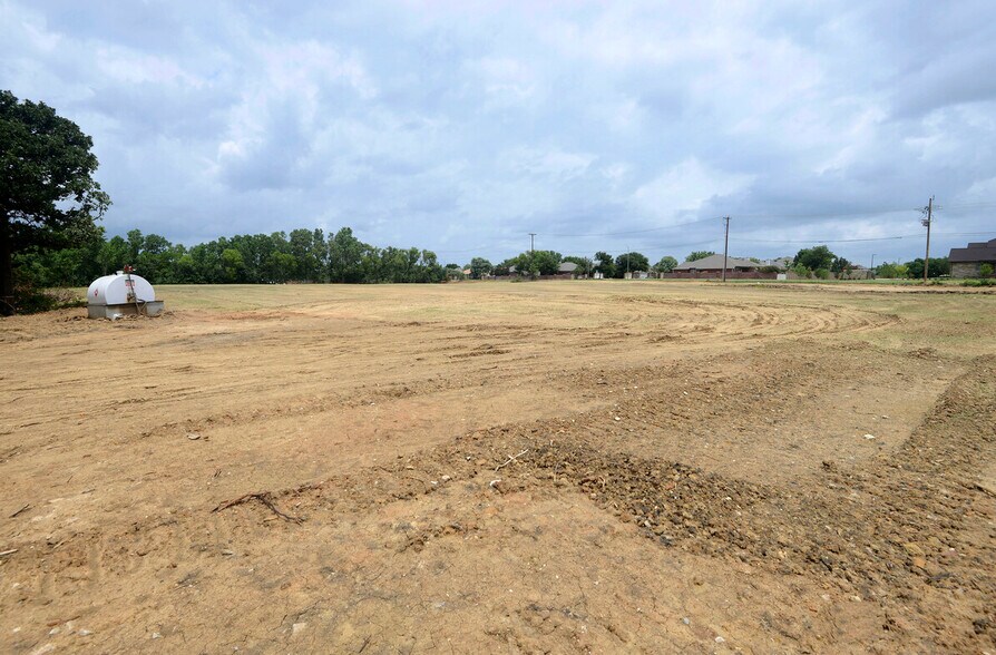 More Photos Of 585 E Debbie Ln, Mansfield Land For Sale