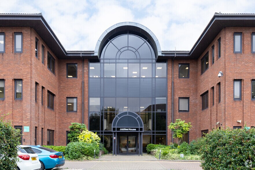 More Photos Of 3 The Drive, Great Warley Coworking Space