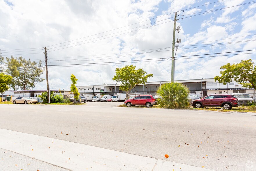 More Photos Of 500 NE 185th St, Miami Refrigeration Cold Storage For Sale