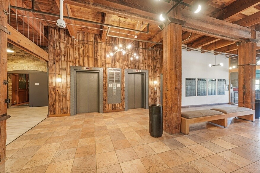 More Photos Of 702-722 N 1st St N, Minneapolis Apartments For Lease