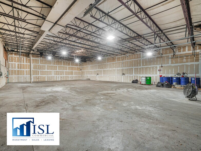 More Photos Of 2300 Old Lake Mary Rd, Sanford Warehouse For Lease