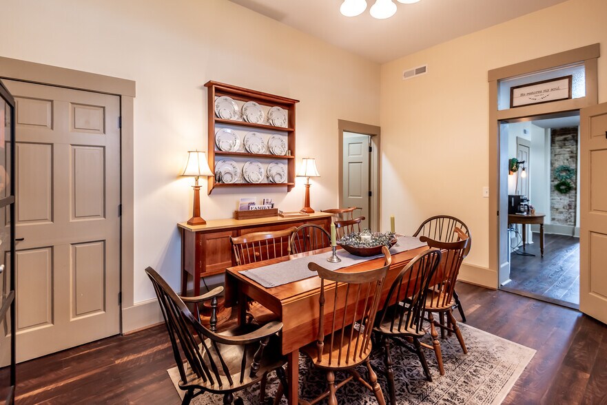 More Photos Of 320 N Mechanic St, Lebanon Multifamily For Sale