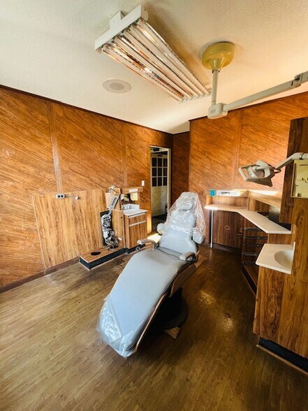 More Photos Of 2510 Pulaski Pike NW, Huntsville Medical For Sale