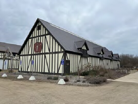 More Photos Of 2170 62nd St, Fennville Winery Vineyard For Sale