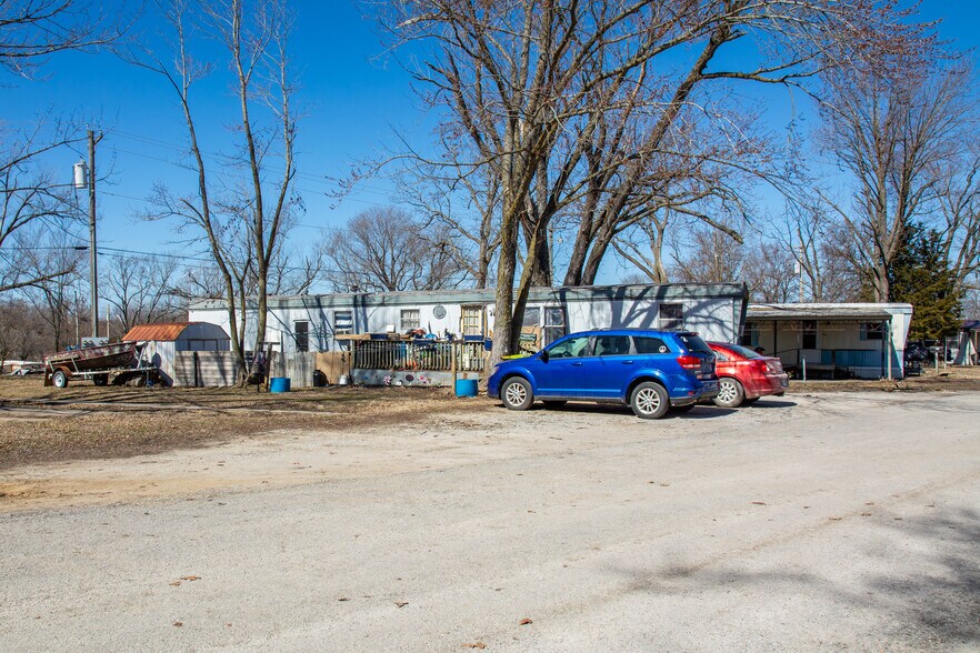 More Photos Of 504 E Fields Blvd, El Dorado Springs Manufactured Housing Mobile Home Park For Sale