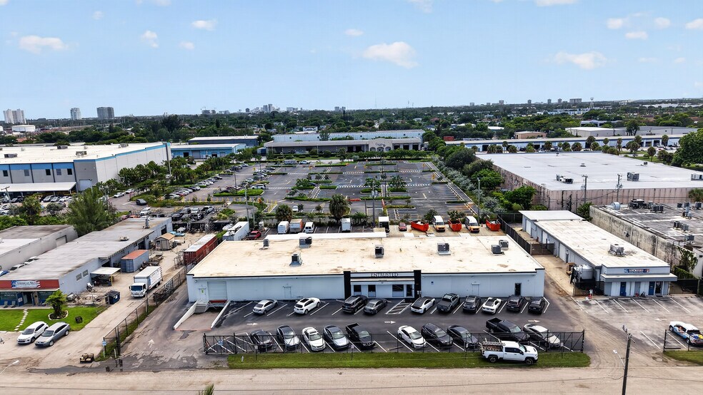 Primary Photo Of 945 W 15th St, Riviera Beach Warehouse For Sale