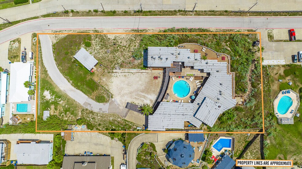 More Photos Of 630 Banyan Beach Dr, Port Aransas Hotel For Sale