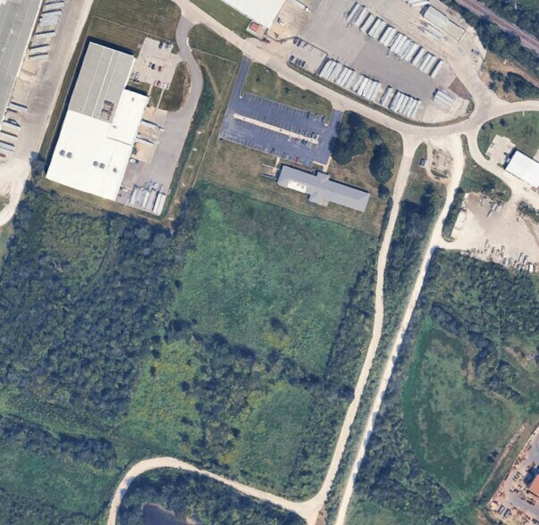 More Photos Of 410 E 1st St S, Wright City Manufacturing For Sale