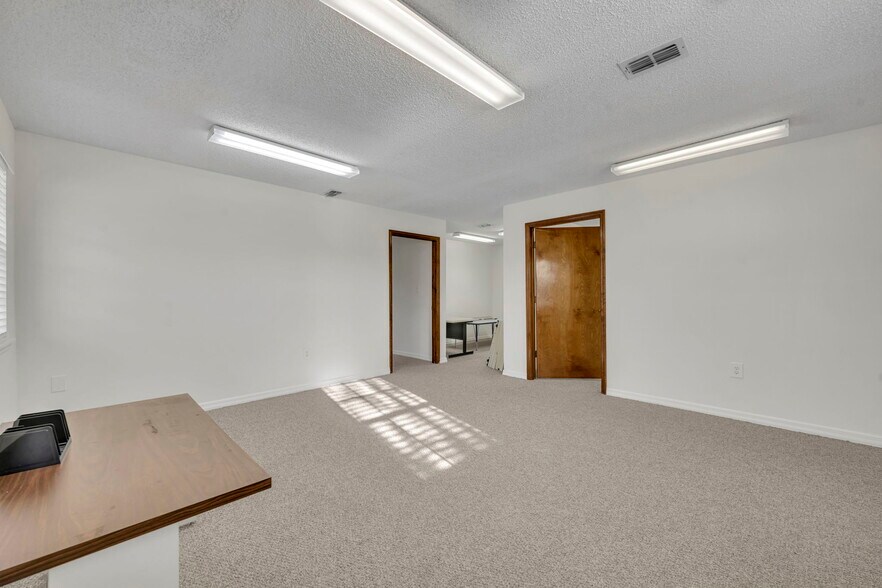 More Photos Of 420 Lake Howell Rd, Maitland Office For Lease