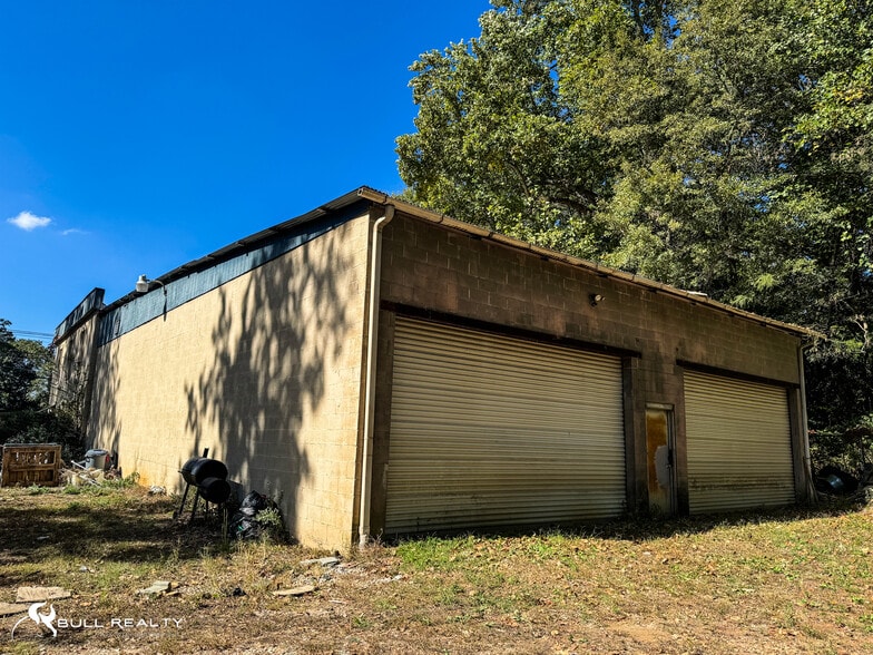 More Photos Of 2460 Moreland Ave, Atlanta Warehouse For Lease