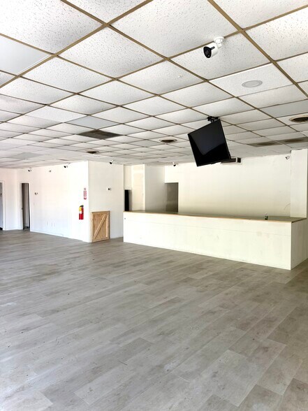 More Photos Of 3861 Washington Rd, East Point General Retail For Lease