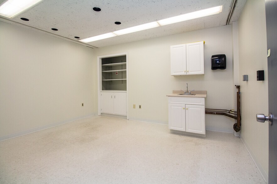 More Photos Of 415 Main St, Worcester Loft Creative Space For Sale