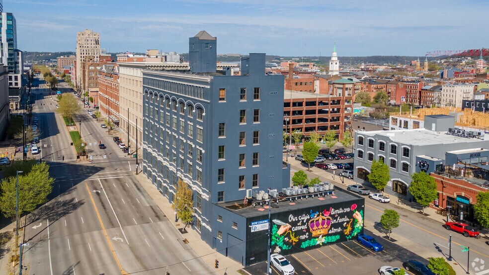 More Photos Of 1100 Sycamore St, Cincinnati Loft Creative Space For Lease