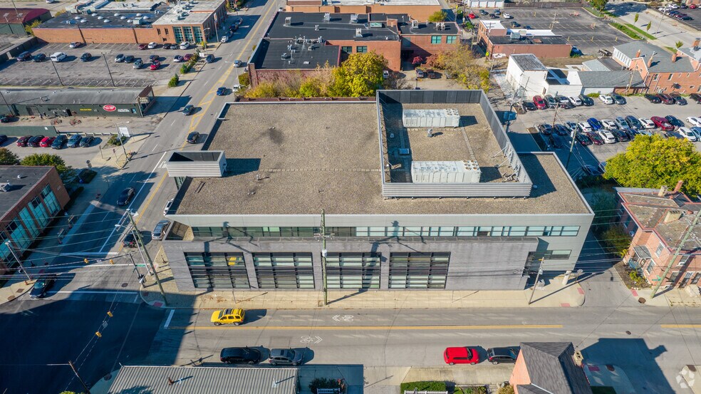 More Photos Of 500 E Main St, Columbus Medical For Lease