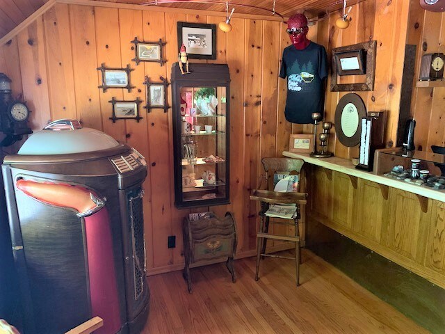 More Photos Of 1325 E Columbia River Hwy, Troutdale Restaurant For Sale