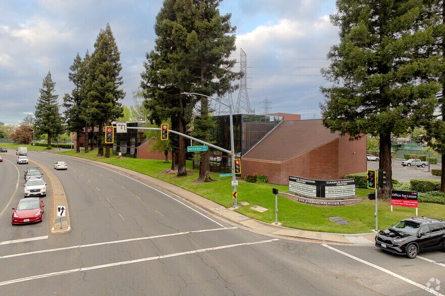 More Photos Of 2335 American River Dr, Sacramento Office For Lease