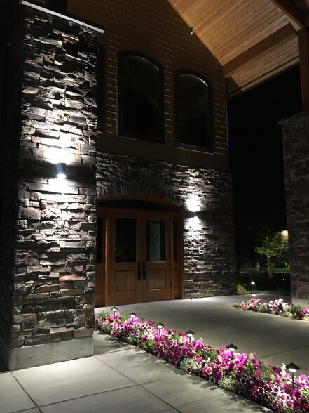 More Photos Of 3875 N Schreiber Way, Coeur d'Alene Warehouse For Lease