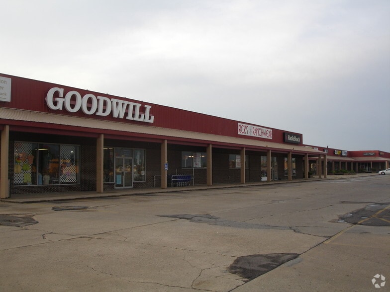 Primary Photo Of Deyoung St(sr 13) @ Deyoung St.(SR. 13) & Carbon St., Marion Unknown For Lease