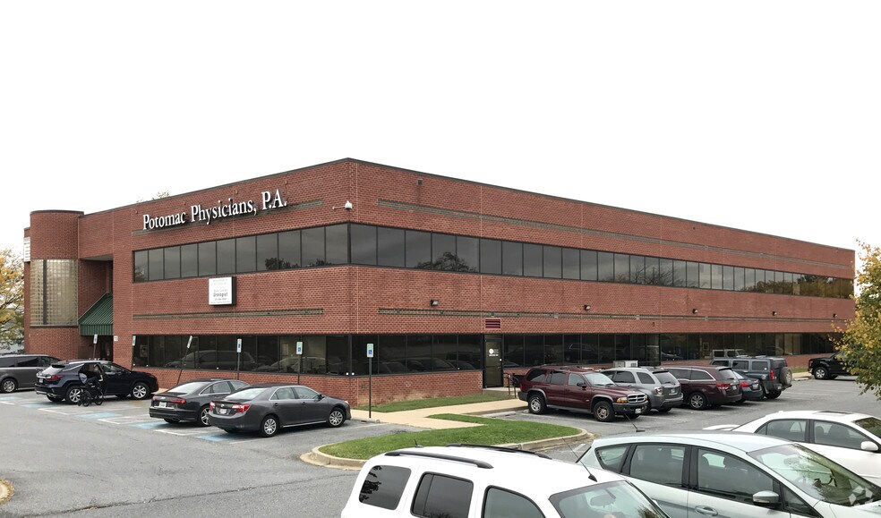 Primary Photo Of 110 Baughmans Ln, Frederick Medical For Lease
