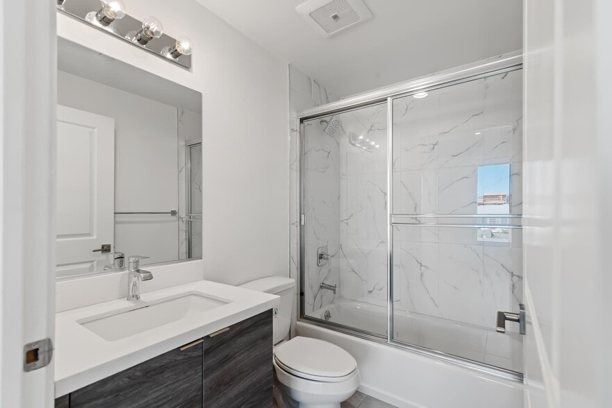 More Photos Of 1545 S Fairfax Ave, Los Angeles Apartments For Sale