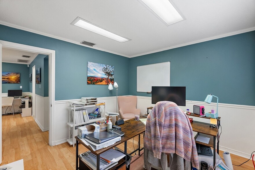 More Photos Of 4100 Central Ave, Saint Petersburg Office For Sale