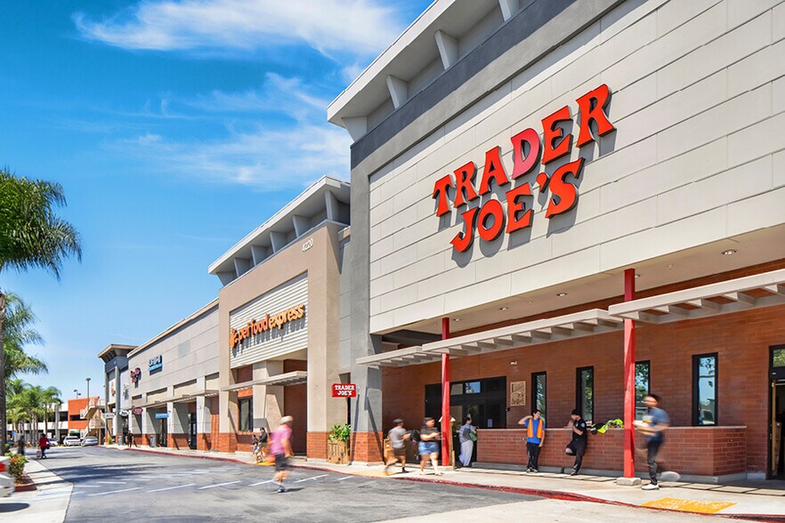 More Photos Of 4210-4280 Long Beach Blvd, Long Beach General Retail For Sale