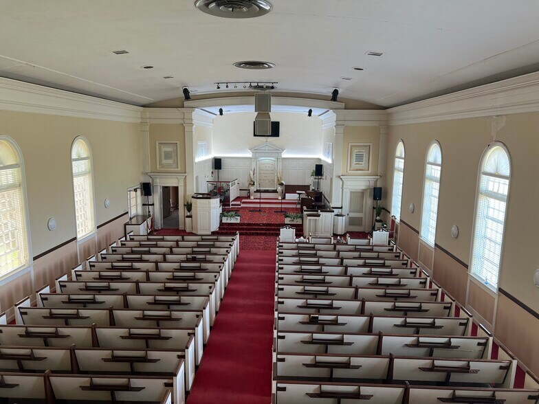 More Photos Of 1715 Market St, Baytown Religious Facility For Sale