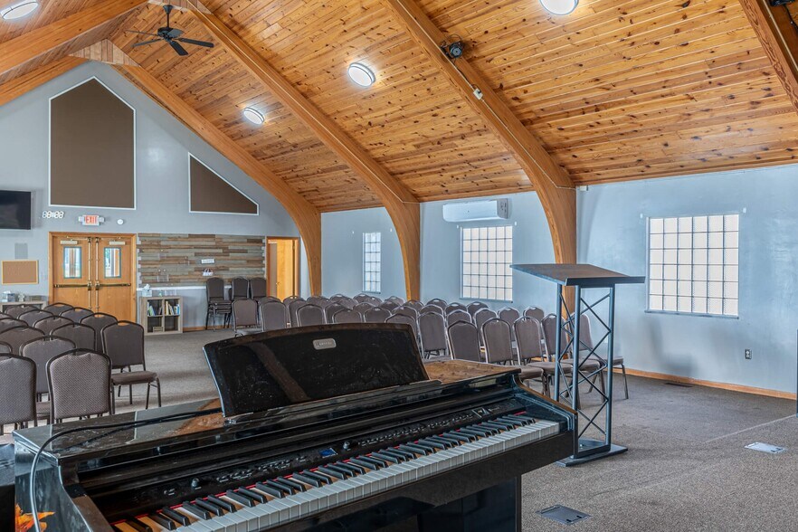 More Photos Of 2552 Bushnell Ave, Dayton Religious Facility For Sale