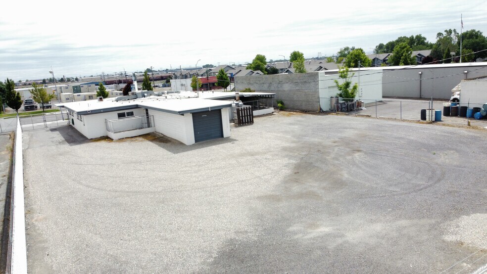 More Photos Of 1912 N 4th Ave, Pasco Office For Sale