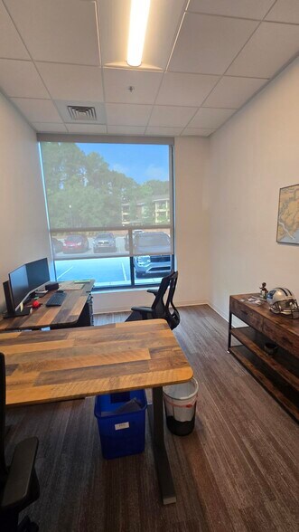 More Photos Of 1501 Belle Isle Ave, Mount Pleasant Office For Lease