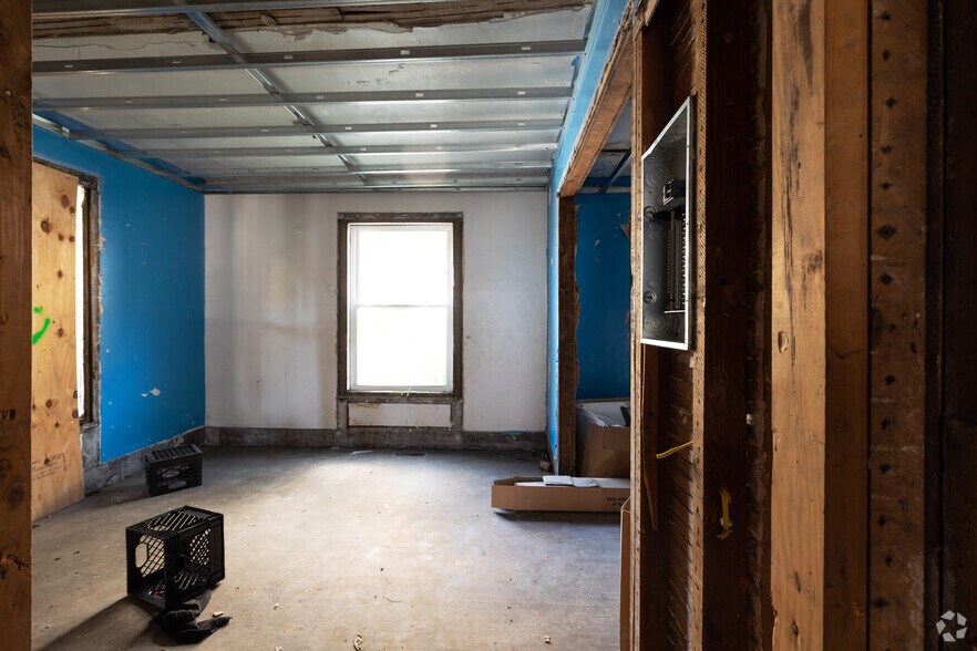 More Photos Of 212 Court St, Binghamton Apartments For Sale