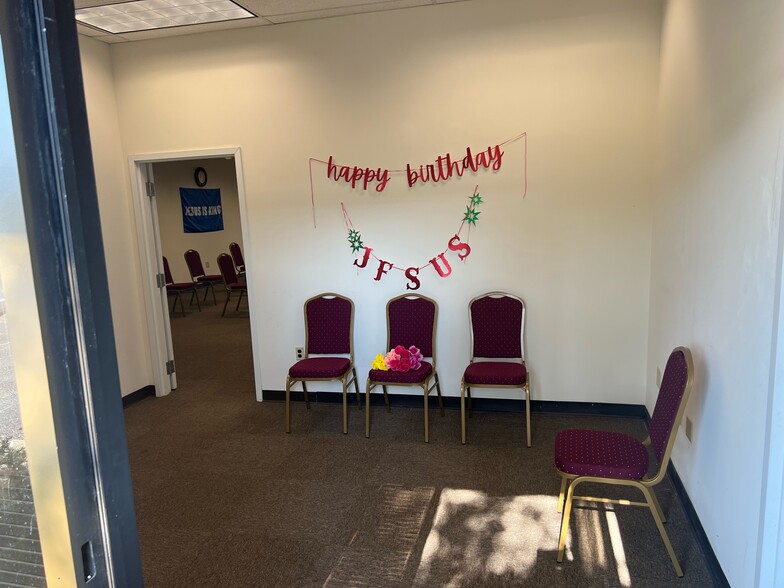 More Photos Of 18 Shea Way, Newark Light Distribution For Lease