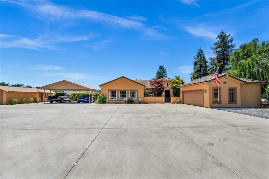 More Photos Of 13715 E Nebraska Ave, Kingsburg Land For Sale