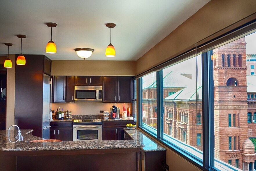More Photos Of 126 E Main Plz, San Antonio Apartments For Sale