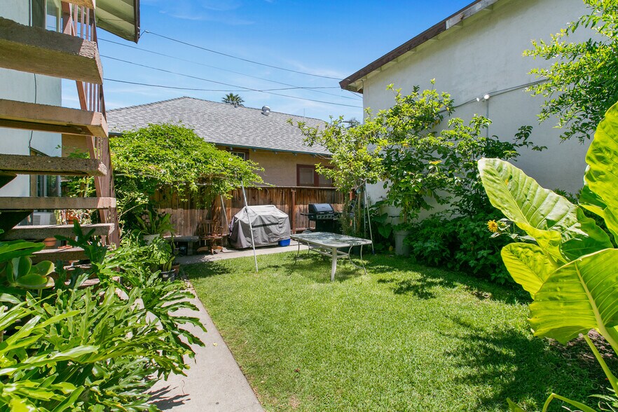 More Photos Of 541 N Summit Ave, Pasadena Apartments For Sale