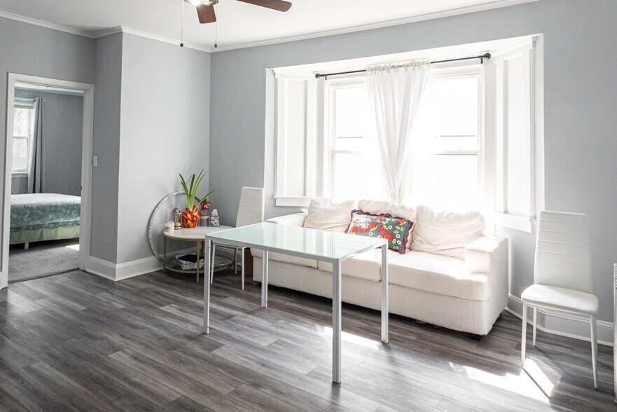 More Photos Of 15 Lakeview Pl, Verona Apartments For Sale