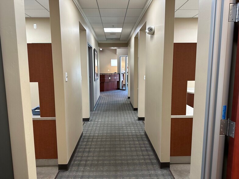 More Photos Of 324 Madson Pl, Davis Medical For Lease