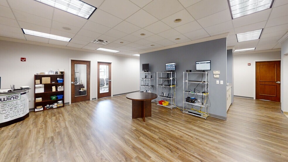 More Photos Of 8401 Chagrin Rd, Chagrin Falls Medical For Sale